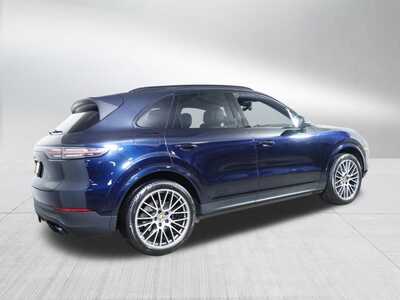 2022 Porsche Cayenne, $0. Photo 7