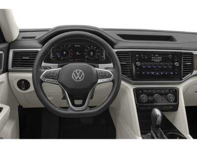 2023 Volkswagen Atlas, $33348. Photo 10