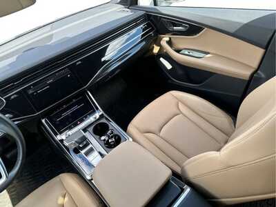 2023 Audi Q7, $55350. Photo 11