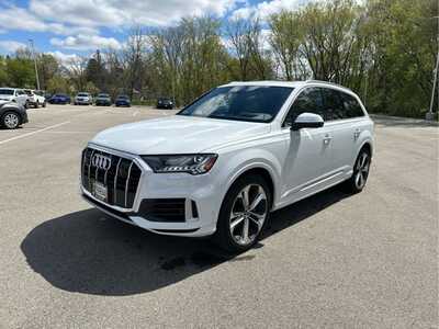 2023 Audi Q7, $55350. Photo 3