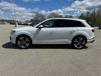 2023 Audi Q7, $55350. Photo 4