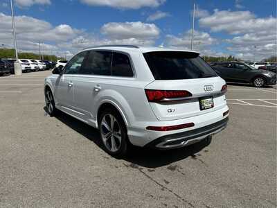 2023 Audi Q7, $55350. Photo 5