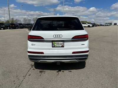 2023 Audi Q7, $55350. Photo 6