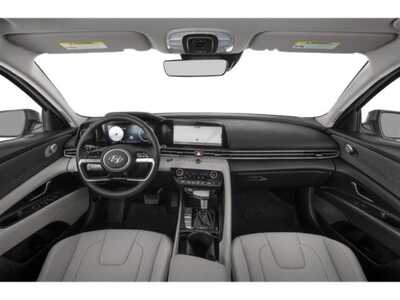 2023 Hyundai Elantra, $19348. Photo 11