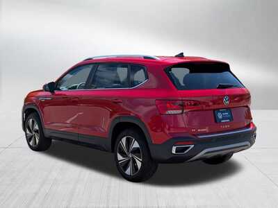 2024 Volkswagen Taos, $26348. Photo 5