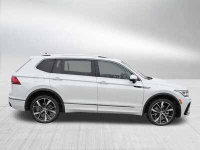 2022 Volkswagen Tiguan, $0. Photo 8