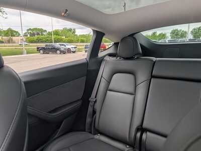 2024 Tesla Model Y, $38848. Photo 12