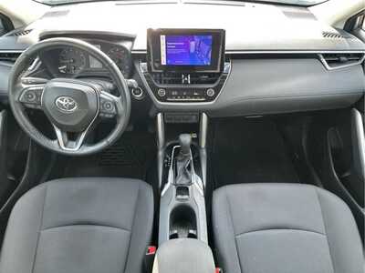 2023 Toyota Corolla Cross, $26348. Photo 10