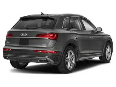 2025 Audi Q5, $48348. Photo 2