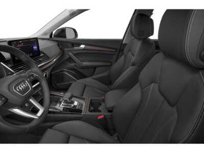 2025 Audi Q5, $48348. Photo 9