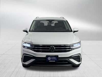 2022 Volkswagen Tiguan, $22648. Photo 2