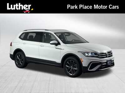 2022 Volkswagen Tiguan, $22648. Photo 1