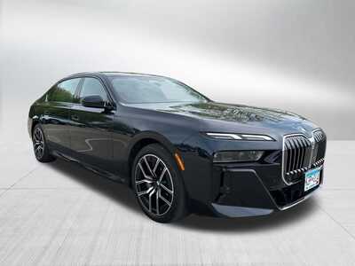 2023 BMW 7 Series, $74348. Photo 2