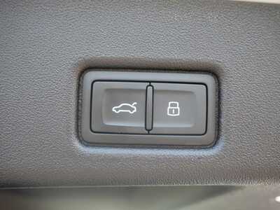 2025 Audi Q5, $61325. Photo 6