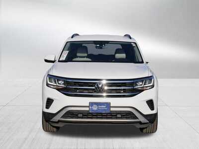 2023 Volkswagen Atlas, $32848. Photo 2