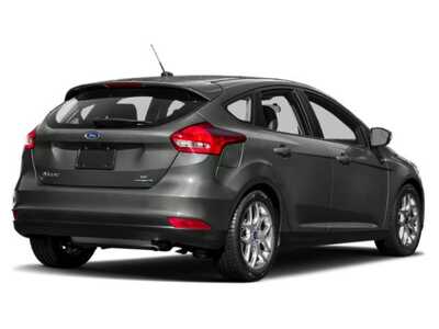 2015 Ford Focus, $8348. Photo 2