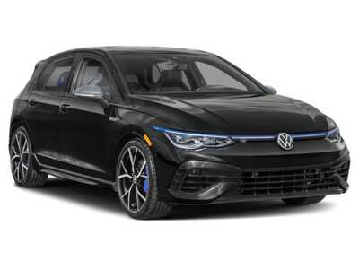 2024 Volkswagen Golf, $46348. Photo 9