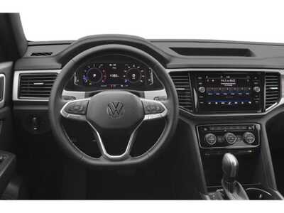 2023 Volkswagen Atlas, $32348. Photo 10