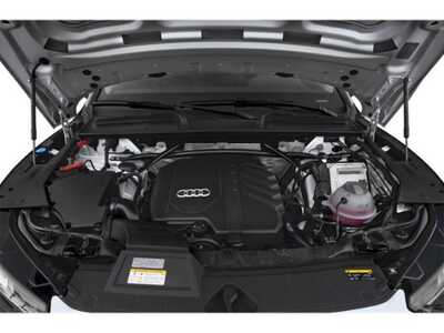 2023 Audi Q5, $39348. Photo 12