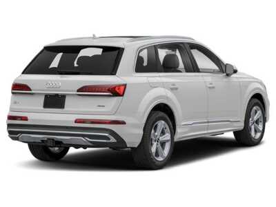 2021 Audi Q7, $24348. Photo 2