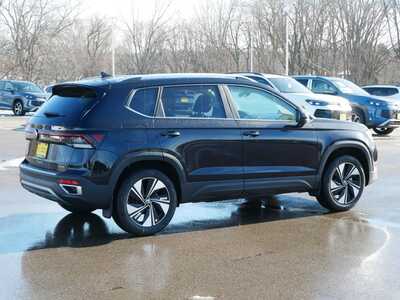 2026 Volkswagen Taos, $35222. Photo 2