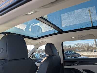 2026 Volkswagen Tiguan, $39136. Photo 10