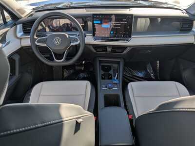 2026 Volkswagen Tiguan, $39136. Photo 9