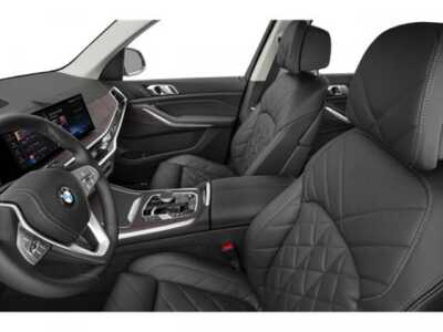 2027 BMW X7, $133355. Photo 11