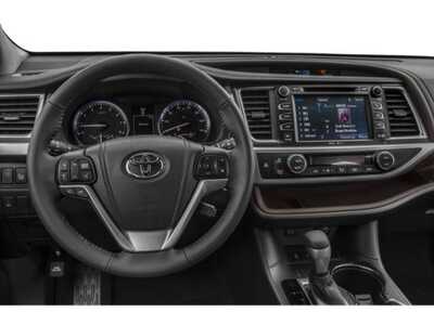 2015 Toyota Highlander, $0. Photo 10