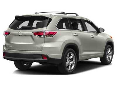 2015 Toyota Highlander, $0. Photo 2