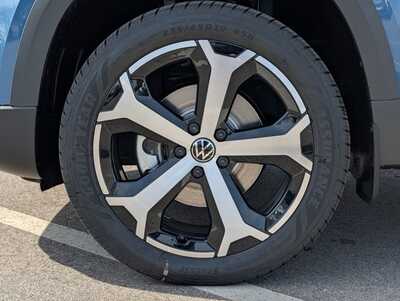 2026 Volkswagen Taos, $39277. Photo 4