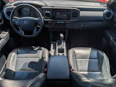 2017 Toyota Tacoma, $30048. Photo 10