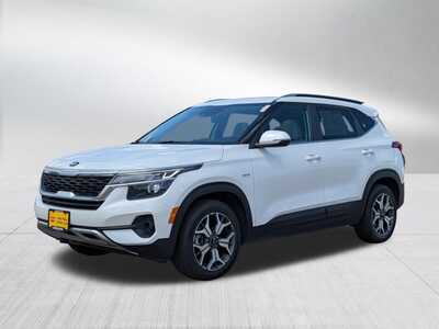 2021 Kia Seltos, $19848. Photo 3