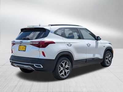 2021 Kia Seltos, $19848. Photo 7