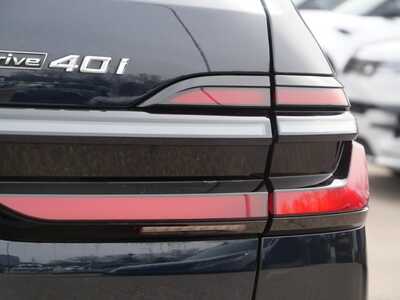 2026 BMW X7, $0. Photo 11