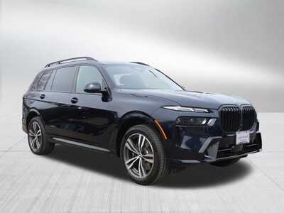2026 BMW X7, $0. Photo 7