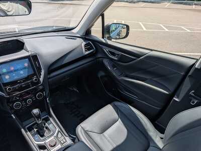 2024 Subaru Forester, $32148. Photo 11