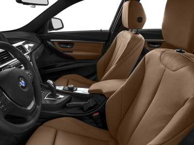 2018 BMW 3 Series, $17348. Photo 12