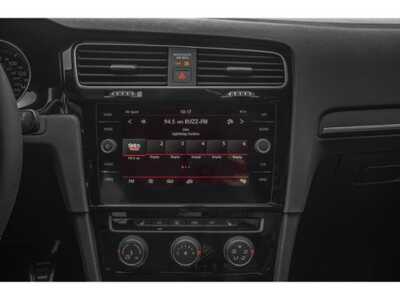 2018 Volkswagen Golf, $14348. Photo 10