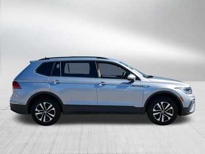 2024 Volkswagen Tiguan, $0. Photo 8