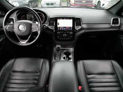 2020 Jeep Grand Cherokee, $23348. Photo 10