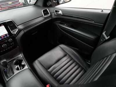 2020 Jeep Grand Cherokee, $23348. Photo 11