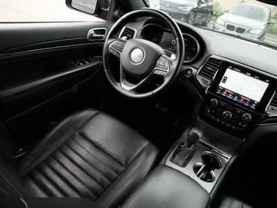 2020 Jeep Grand Cherokee, $23348. Photo 9