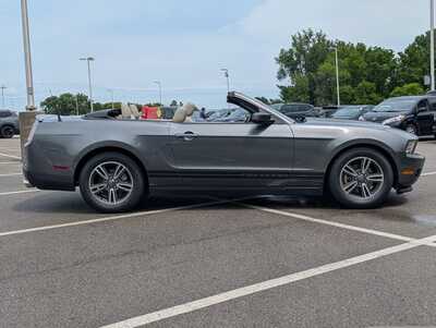 2011 Ford Mustang, $18348. Photo 8