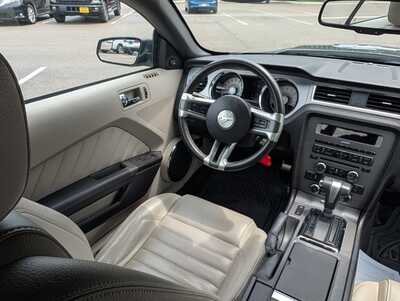 2011 Ford Mustang, $18348. Photo 9