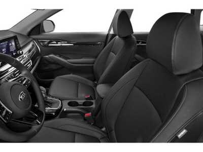 2021 Kia Seltos, $17348. Photo 12