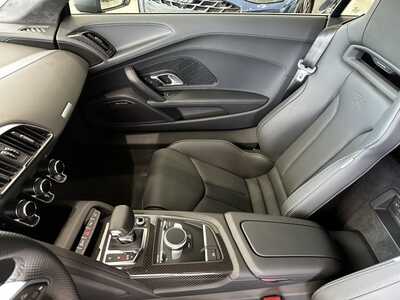 2023 Audi R8, $210350. Photo 10