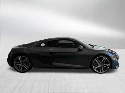 2023 Audi R8, $210350. Photo 8