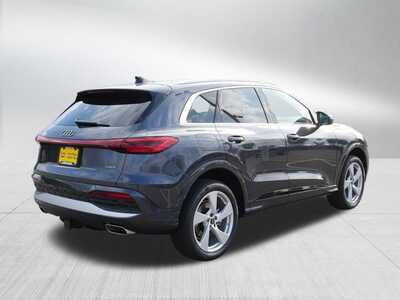 2025 Audi Q5, $60850. Photo 2