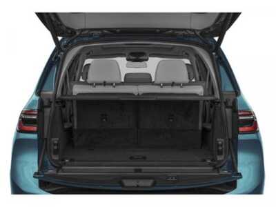 2027 BMW X7, $100140. Photo 10